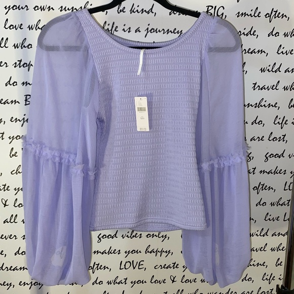 BALLOON-SLEEVE SMOCKED TOP - Picture 5 of 8